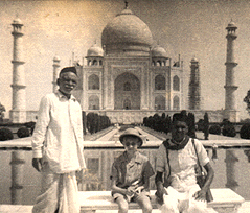 Bruce at the Taj Mahal